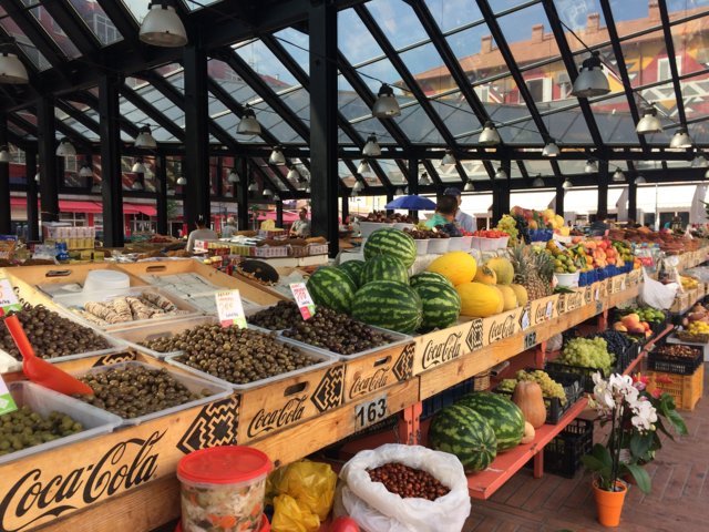 mercato in centro a Tirana